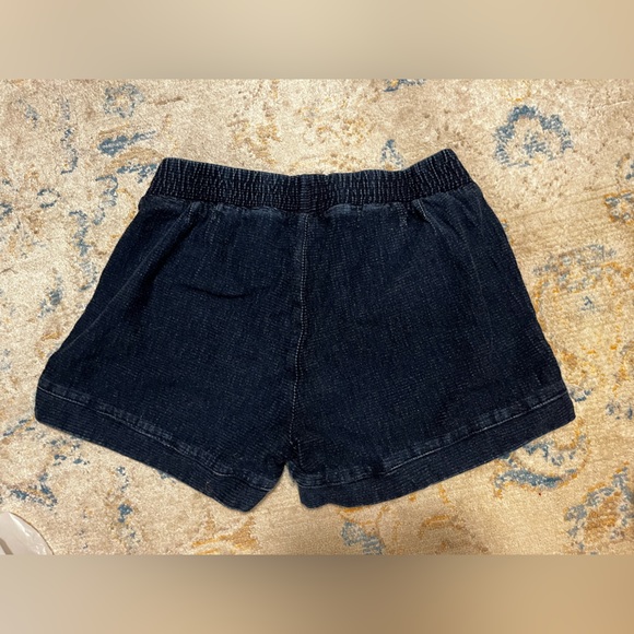 Chica Chic shorts - Picture 2 of 4
